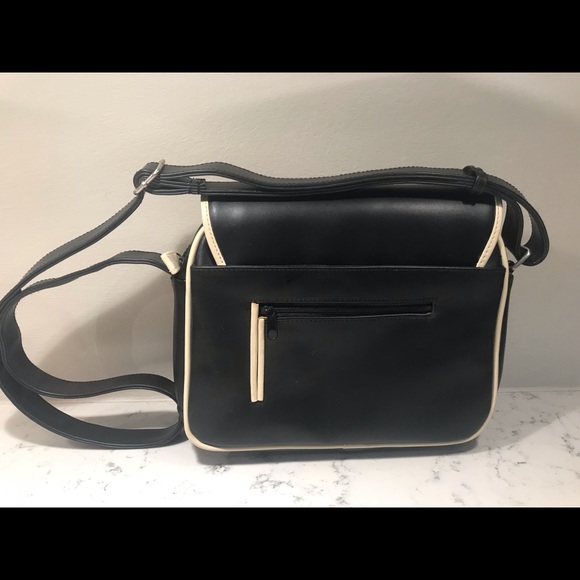 Girl 101 Athletic shoulder bag - Picture 2 of 4